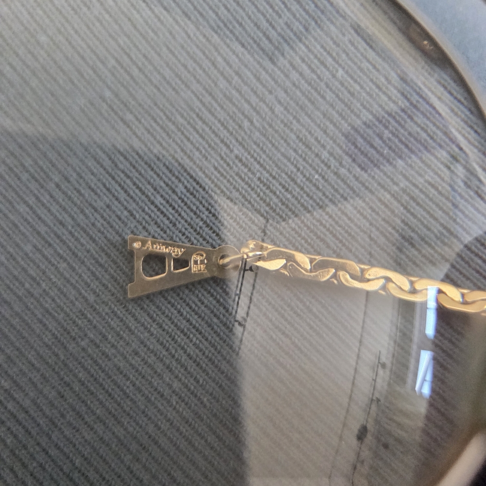 Vintage Amway Gold Tone C-link Chain Bracelet - Picture 4 of 9